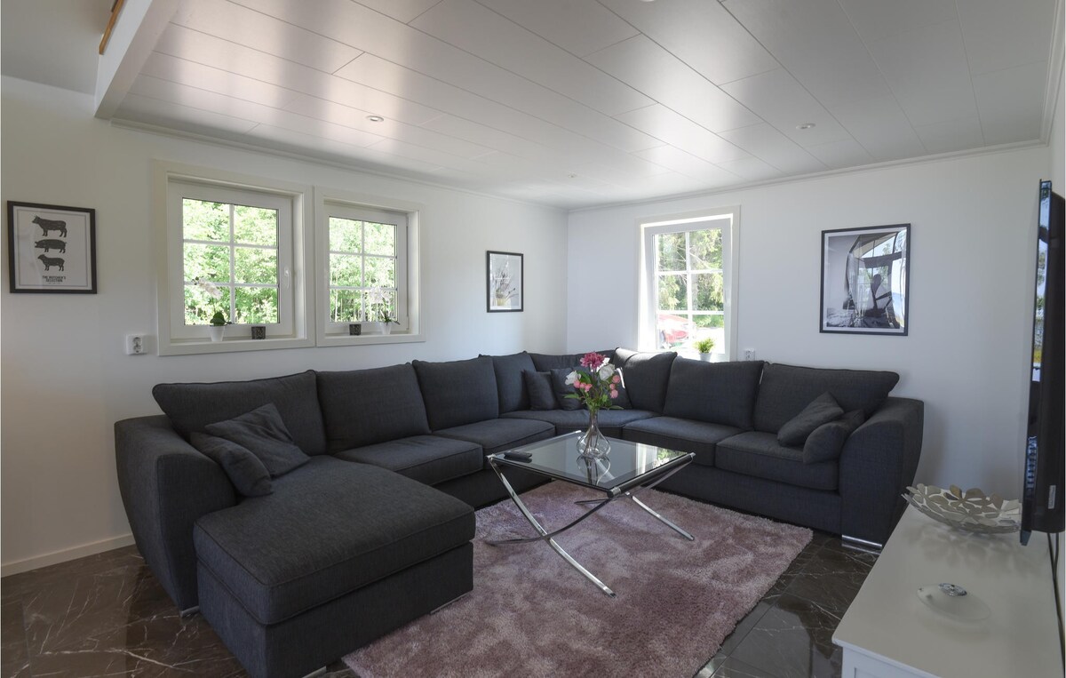 Stunning home in Sjötorp with 4 Bedrooms and WiFi