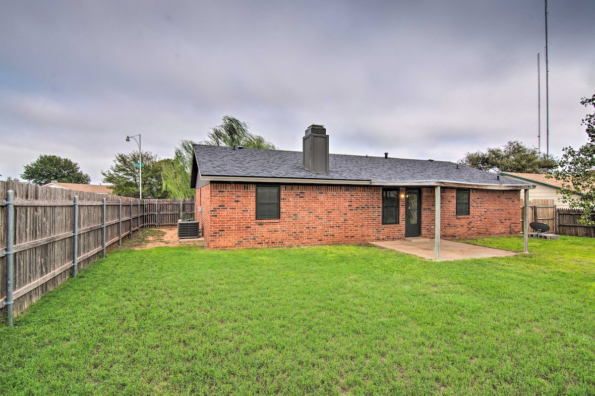 Lubbock Home w/ Backyard - 6 Mi to Texas Tech