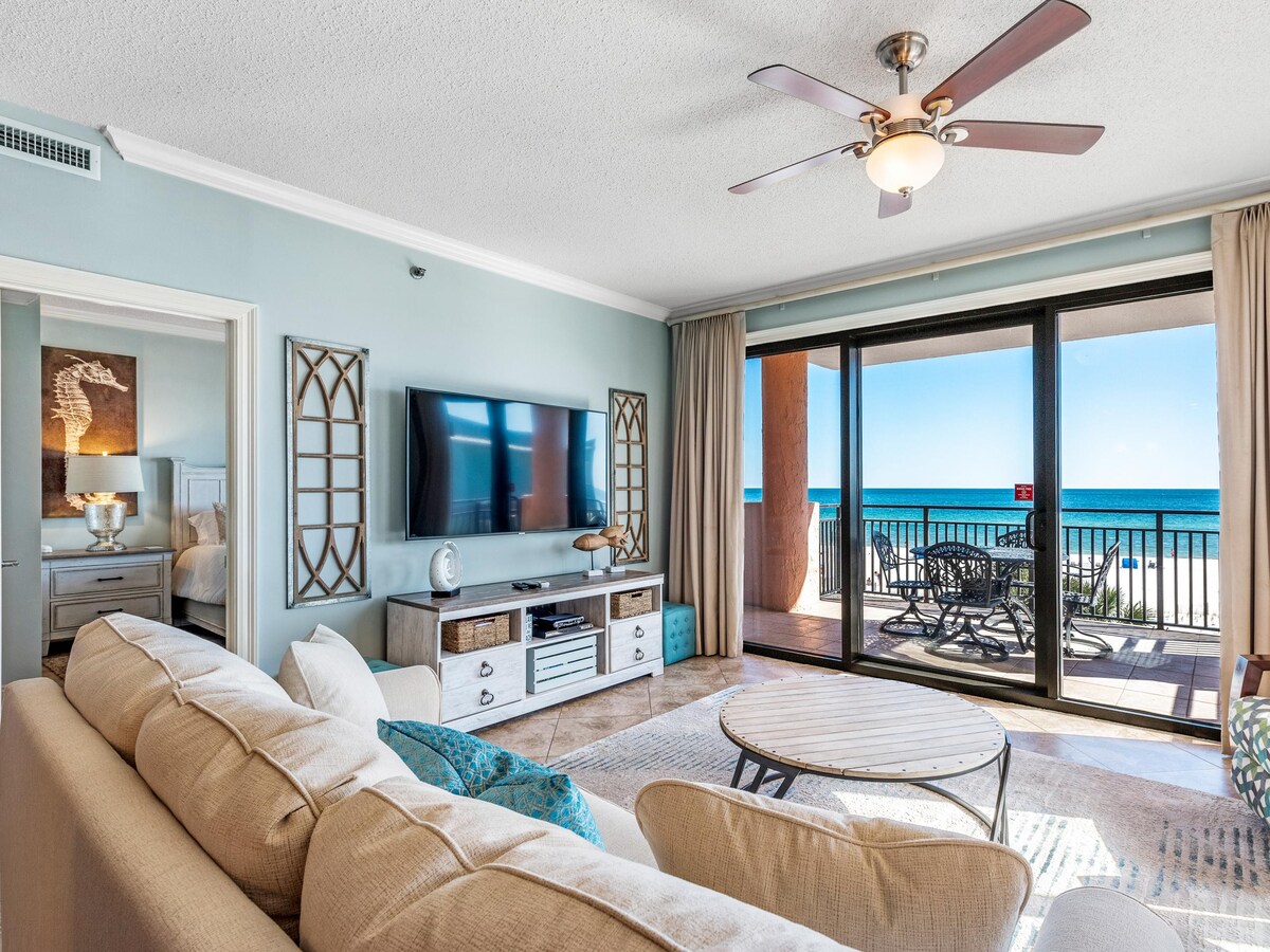 Mesmerizing Views in this Gulf Front Condo!