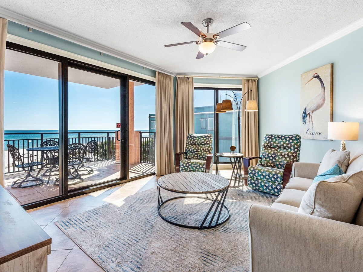 Mesmerizing Views in this Gulf Front Condo!