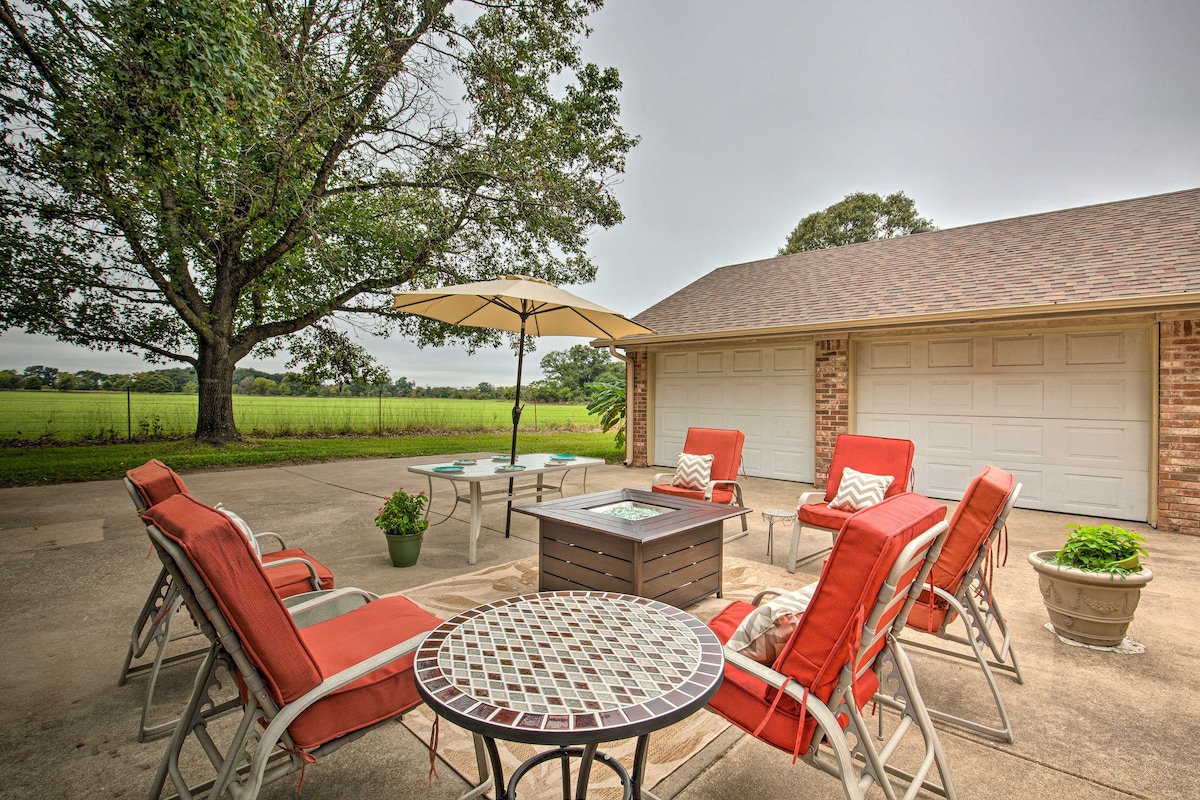 Cozy Family Home w/ Fire Pit, 4 Mi to Lake Fork