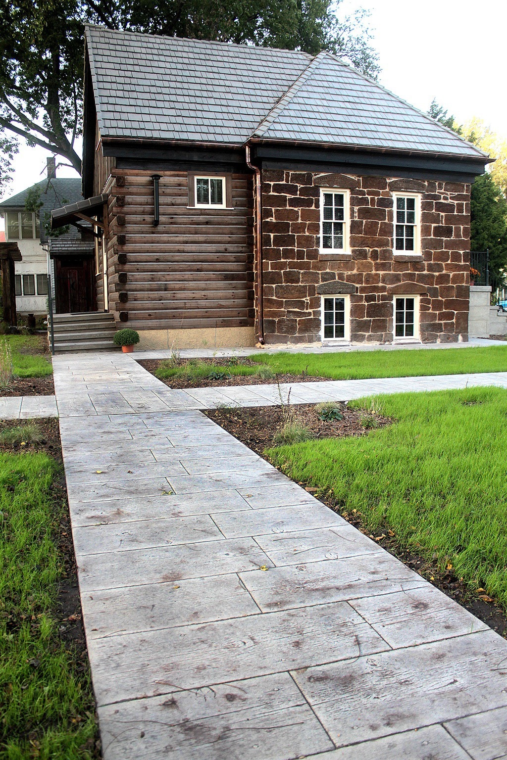 Stenhuset ：令人惊叹的历史悠久的「1877 Stone House」