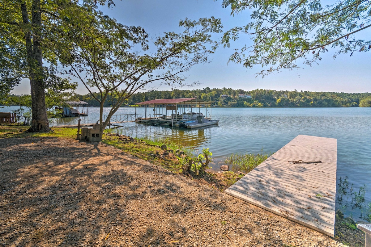 Home on Lake Catherine w/ Dock 9 Mi to Hot Springs