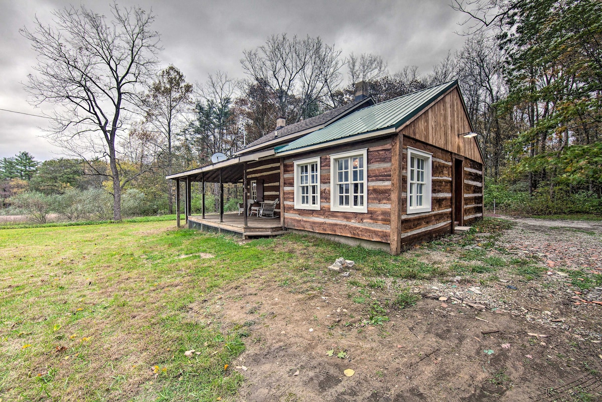 Remote 1901 Studio Cabin w/ Loft - Pets Allowed!