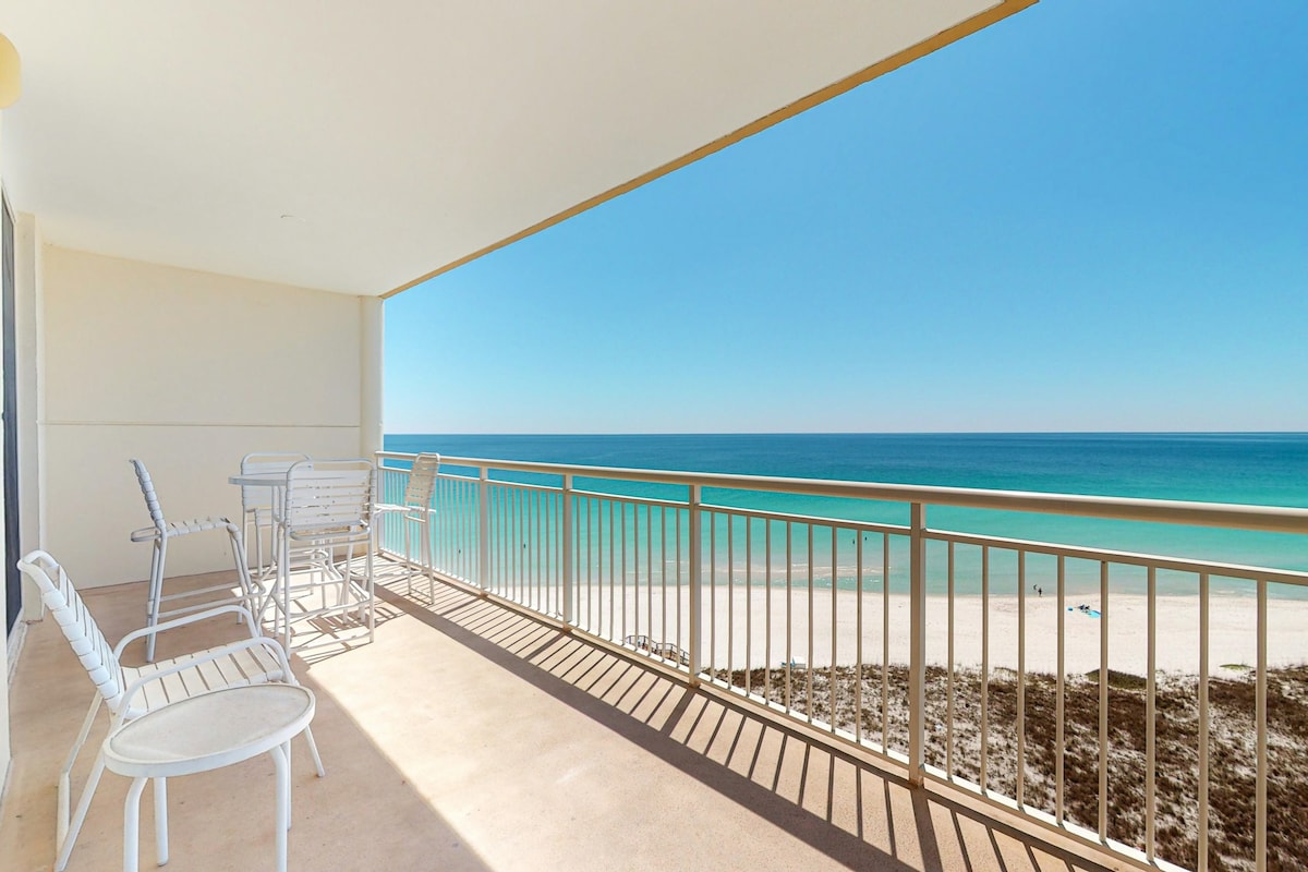 3BR Oceanfront 9th-Floor | Balcony | Pool