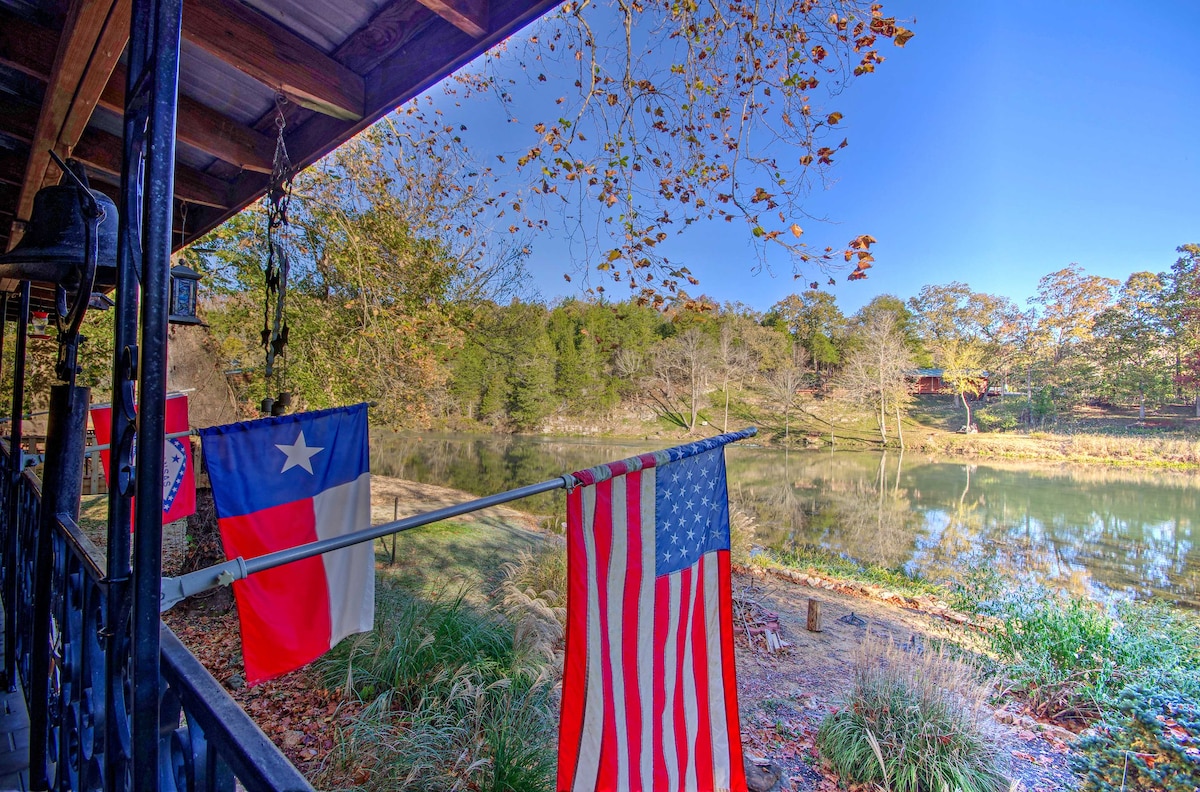 Riverfront Getaway w/ Treehouse, Fire Pit & Deck!