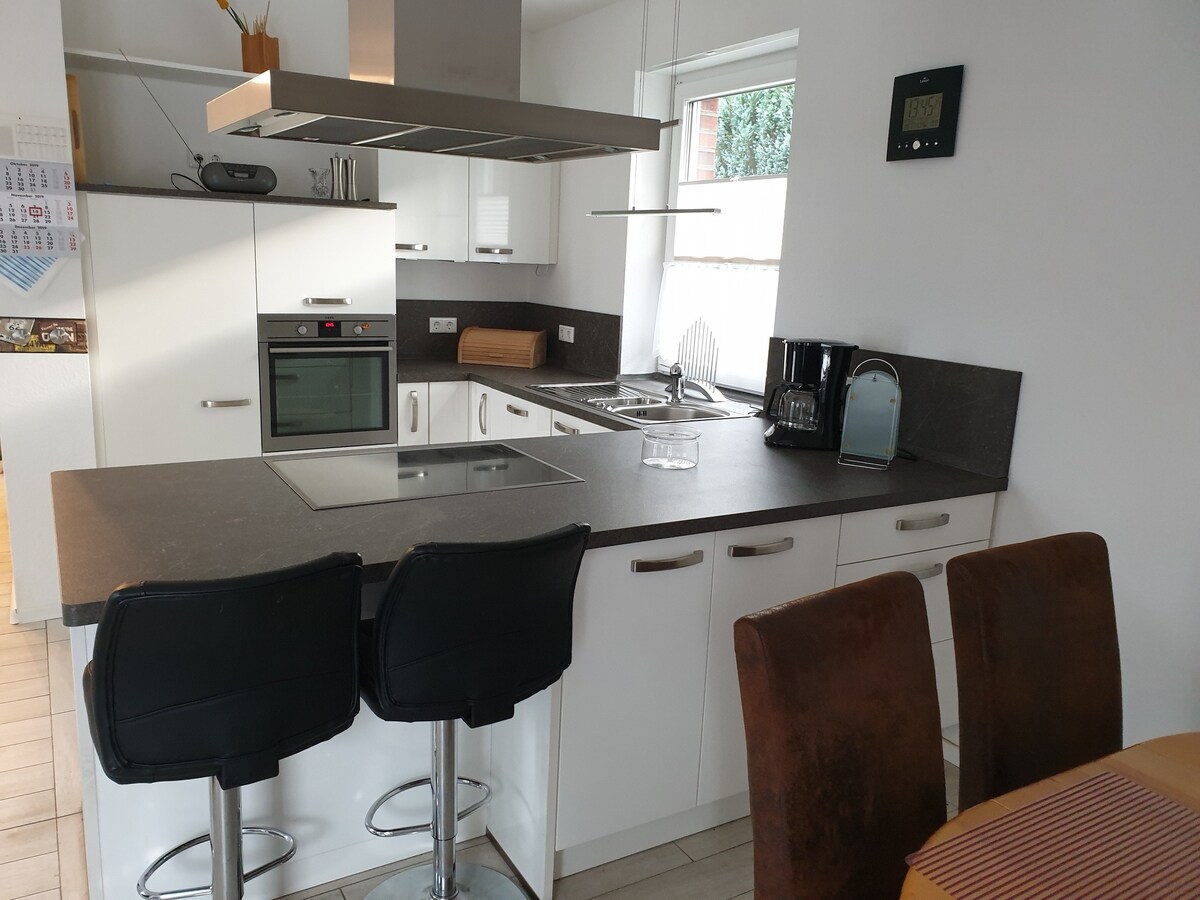 奥尔登堡可容纳2位房客的公寓，面积75平方米（ 125987 ）