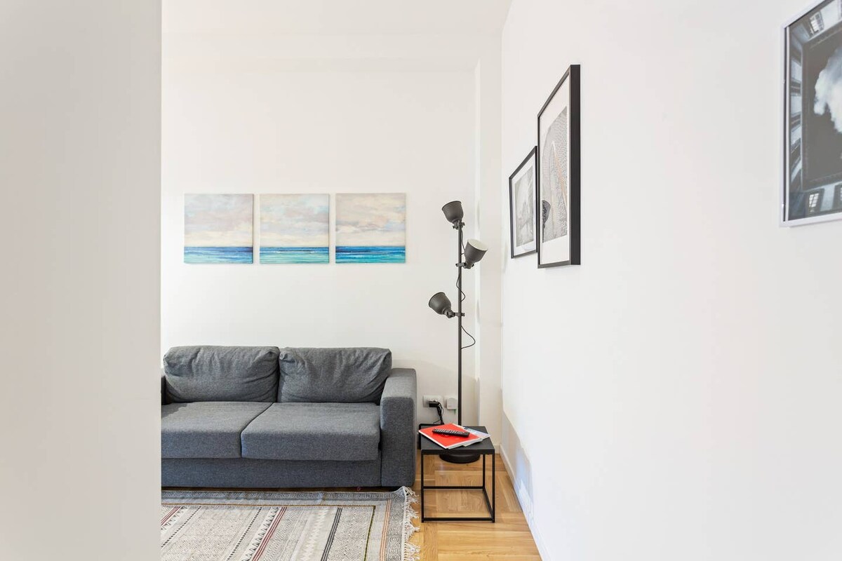 Design and new flat in Navigli district