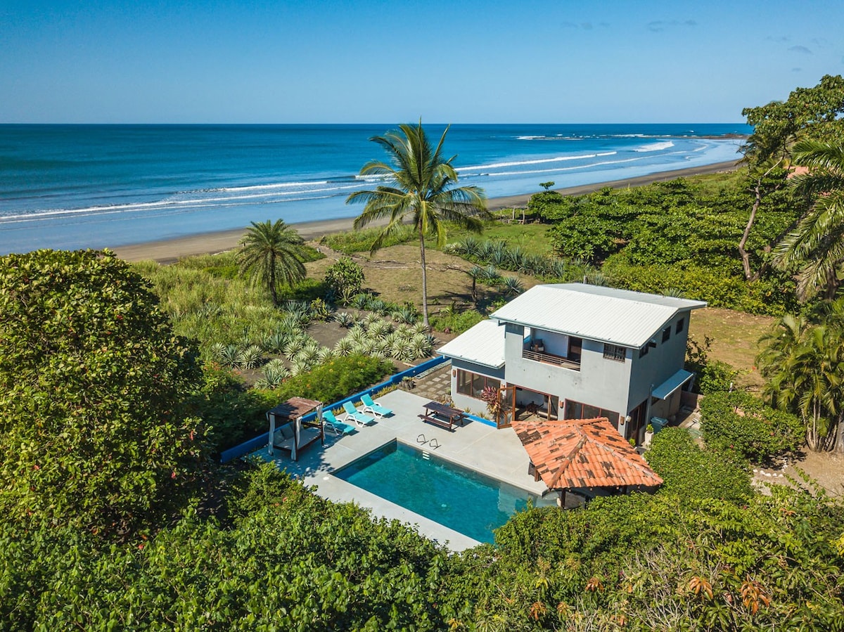 Punta Paraiso Costa Rica - Beachfront Retreat