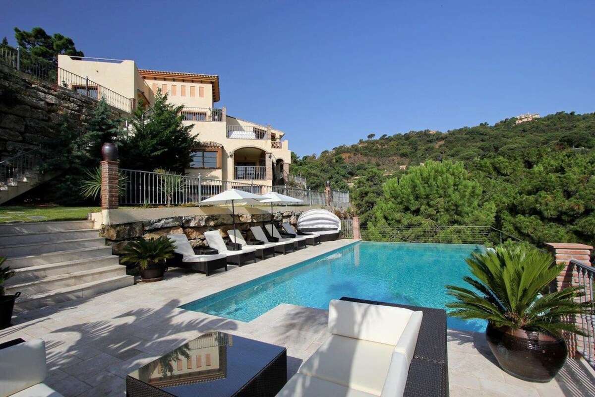 West Marbella's Prestigious Gem