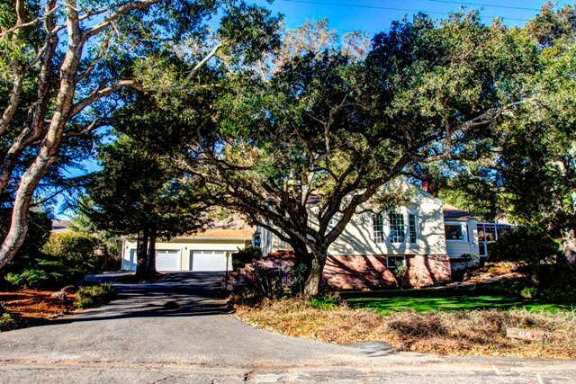 Historic Petaluma Vacation Rental on 1860s Farm!