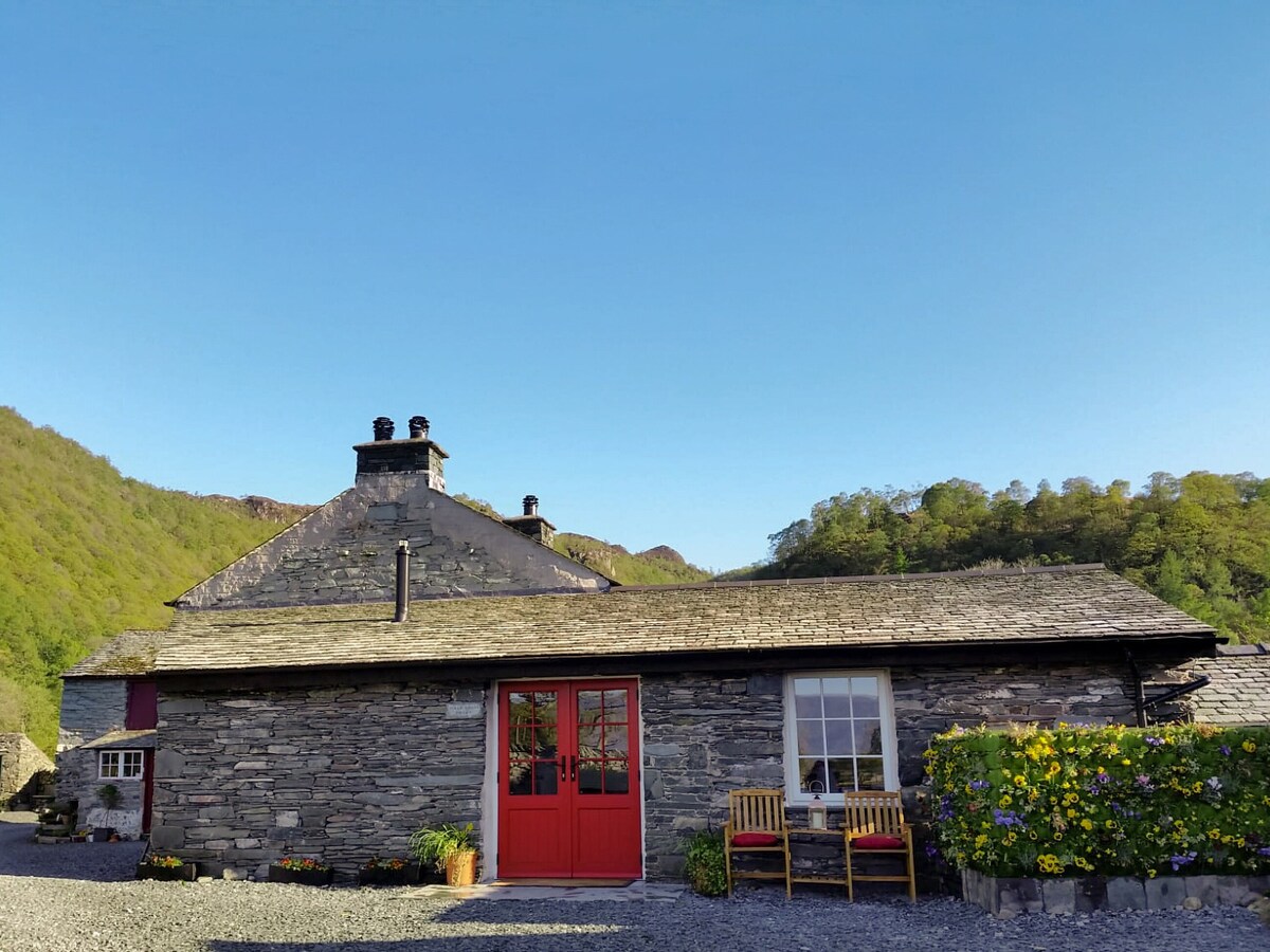 Field House Bothy - UK12571