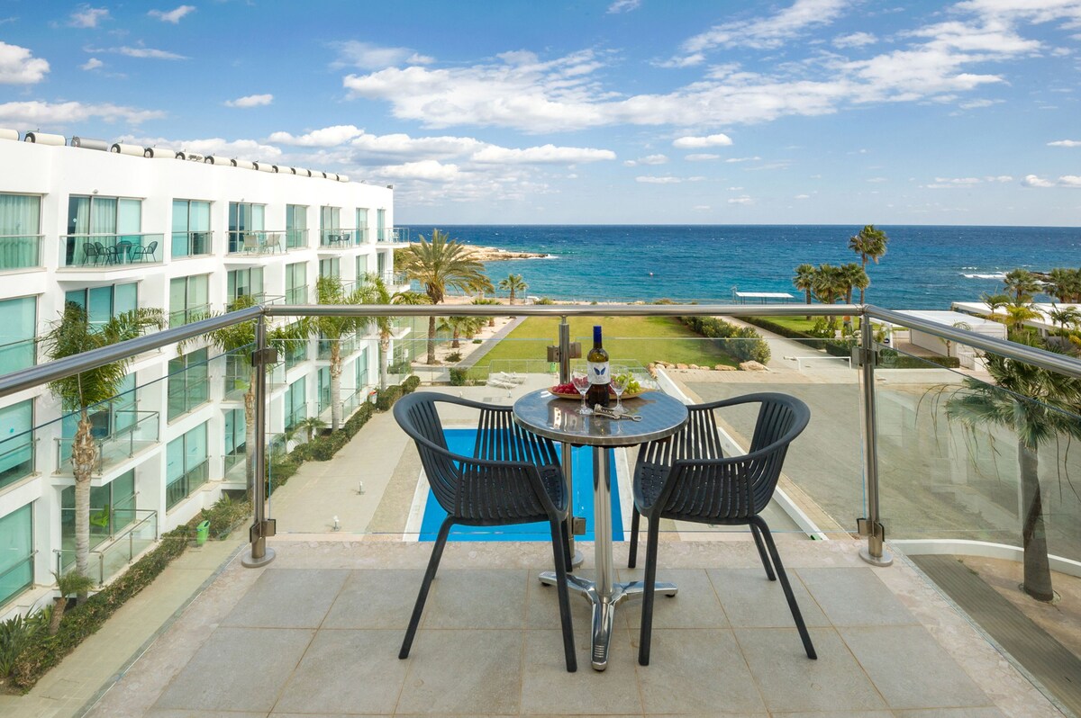 Gabriella - Coralli Beachfront Sea View Apartment