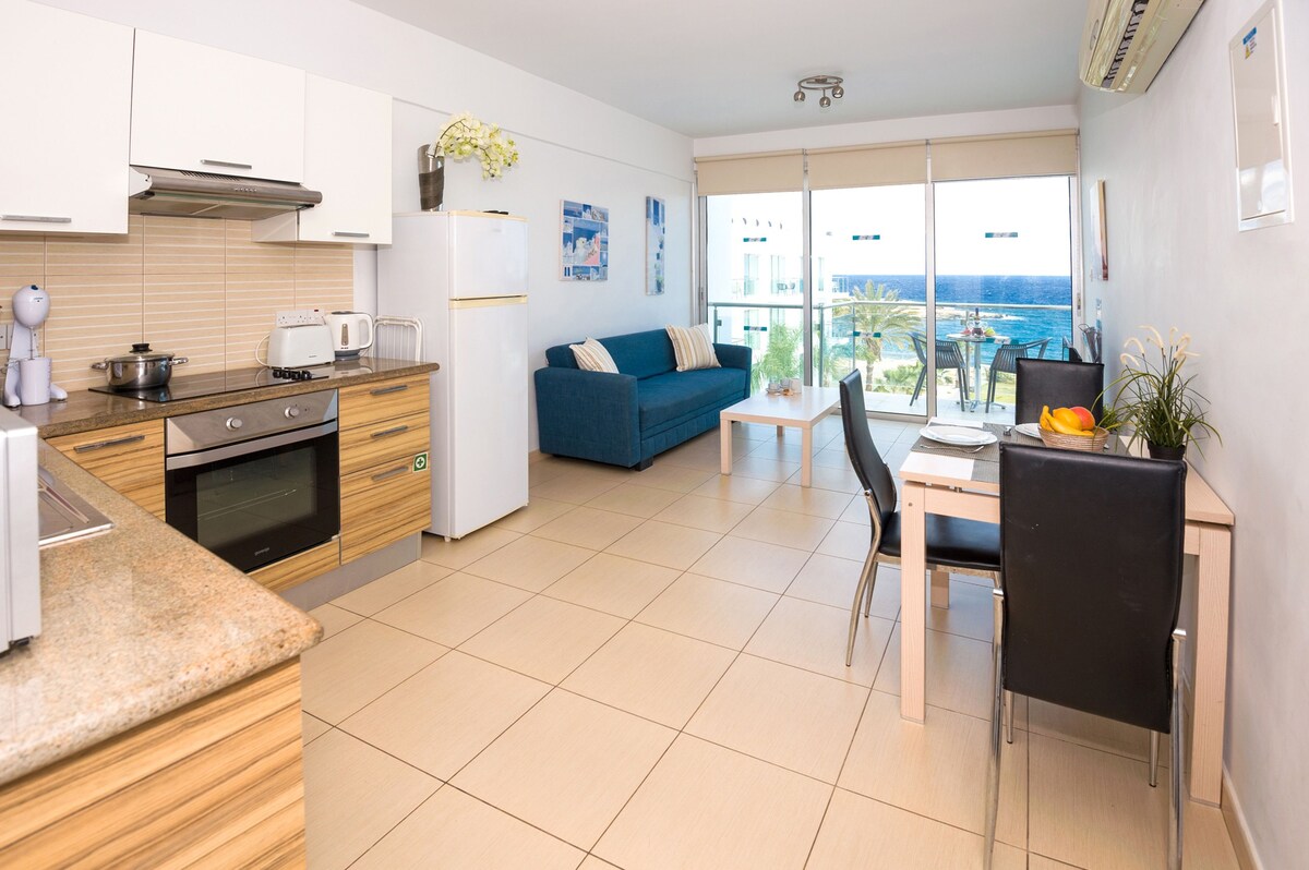 Gabriella - Coralli Beachfront Sea View Apartment