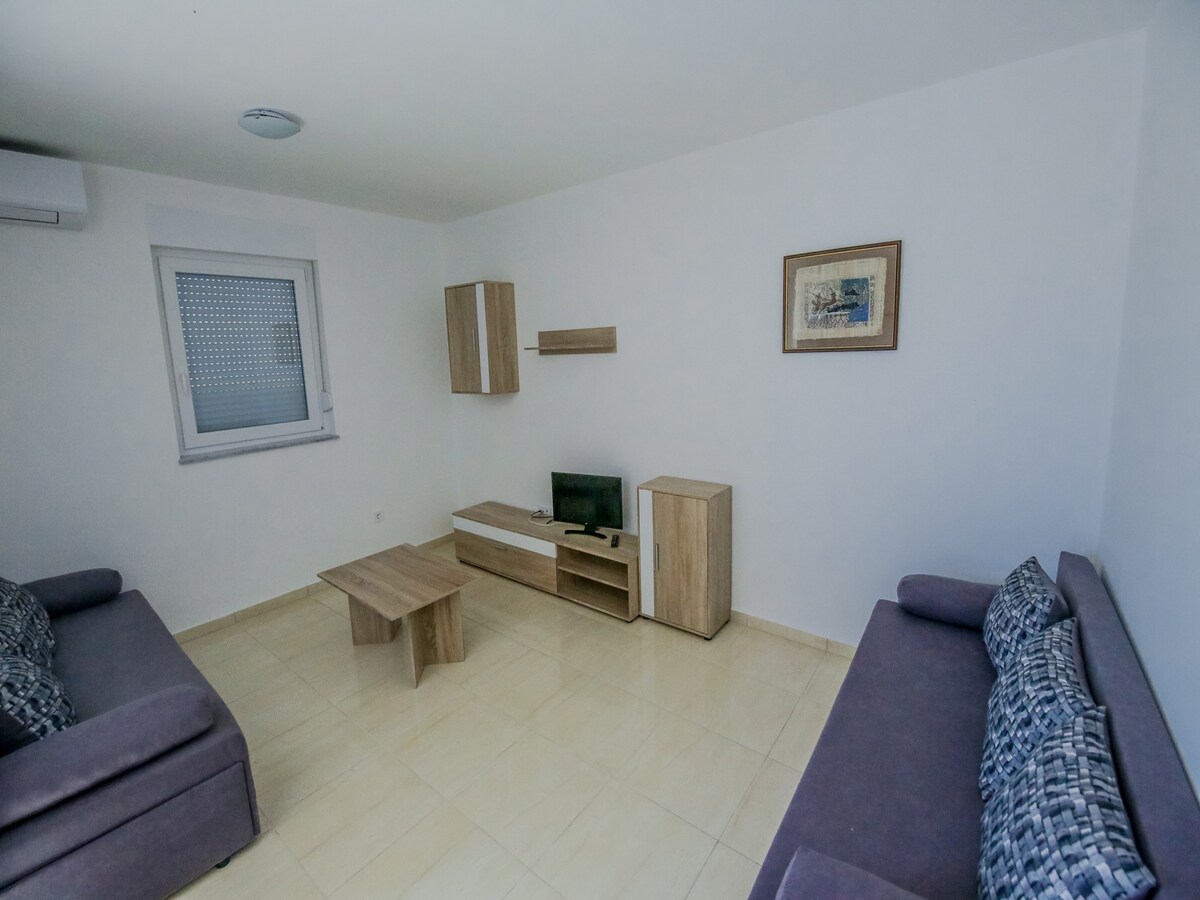 A-17954-h Two bedroom apartment with terrace and