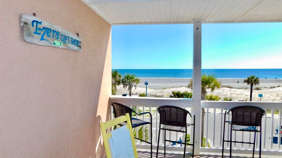 Porpoise Point 4, 1707 Strand Ave, Tybee Island
