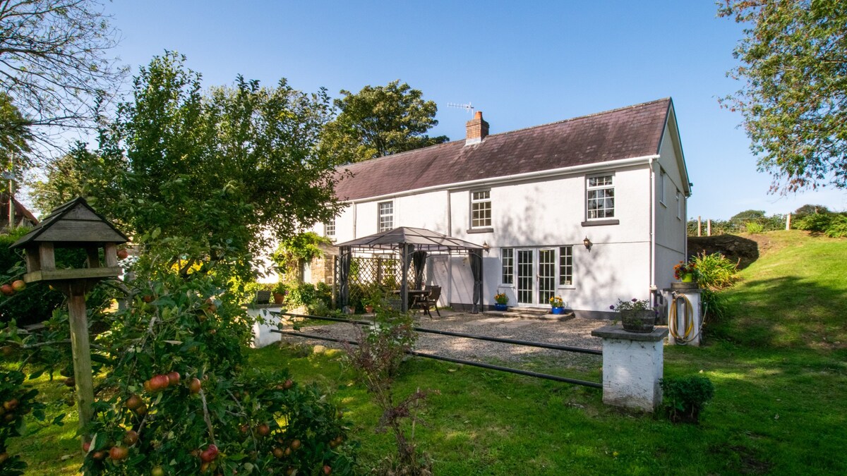 Crwcca Farm Cottage