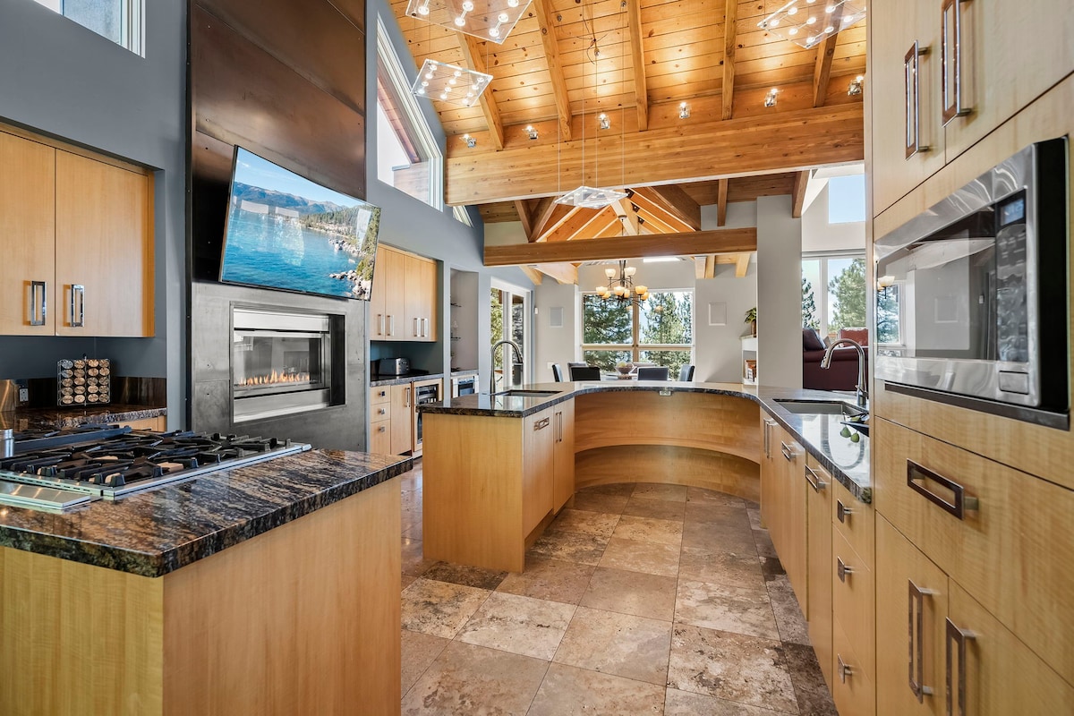 Mountain Zen / Tahoe Luxury Property