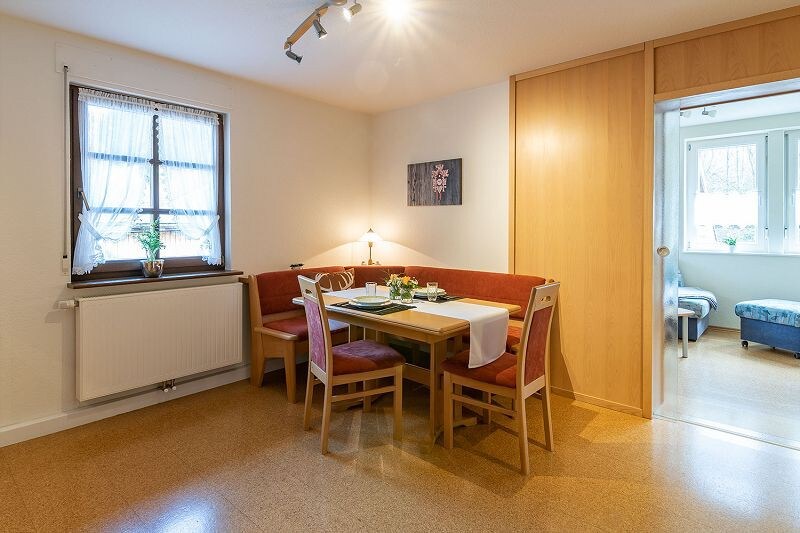玛丽亚客栈（ Bad Rippoldsau-Schapbach ） ，公寓3 ， 65平方米， 1间卧室， 1间客厅/卧室，最多可入住4人