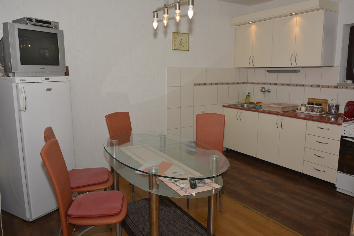 A-16279-c Two bedroom apartment with balcony and