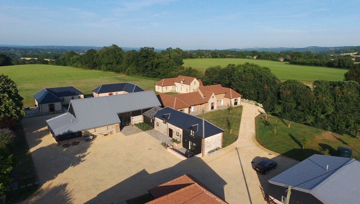 农场- Barrow Hill Barns ，可住32人