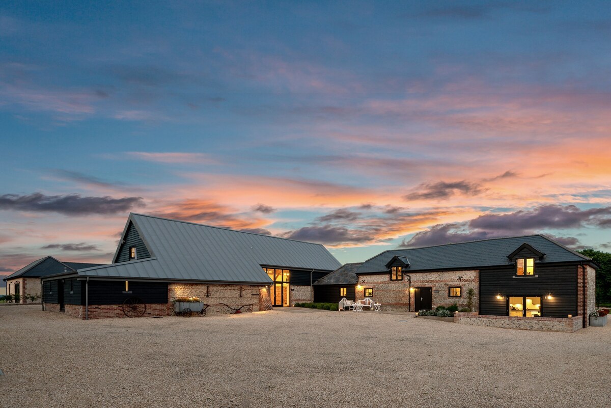 农场- Barrow Hill Barns ，可住32人