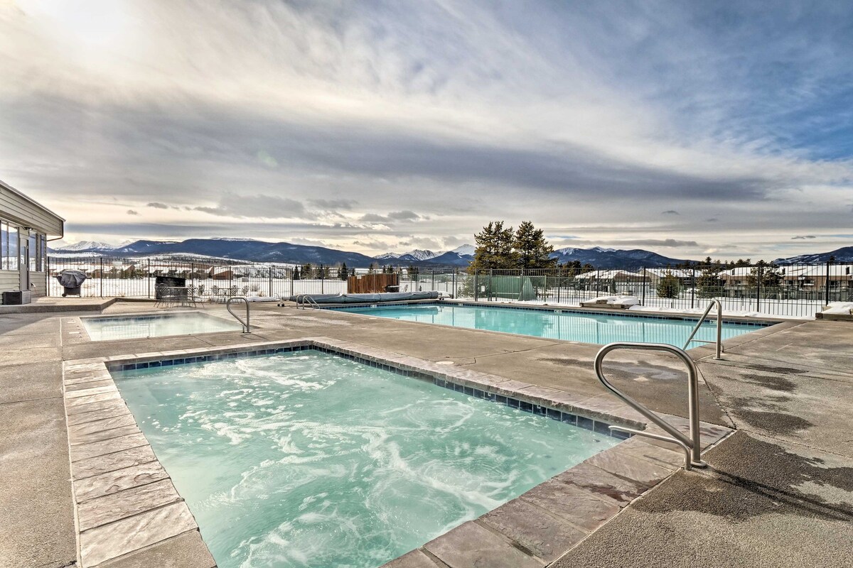 Cozy Fraser Mtn Retreat w/Shuttle to Winter Park!