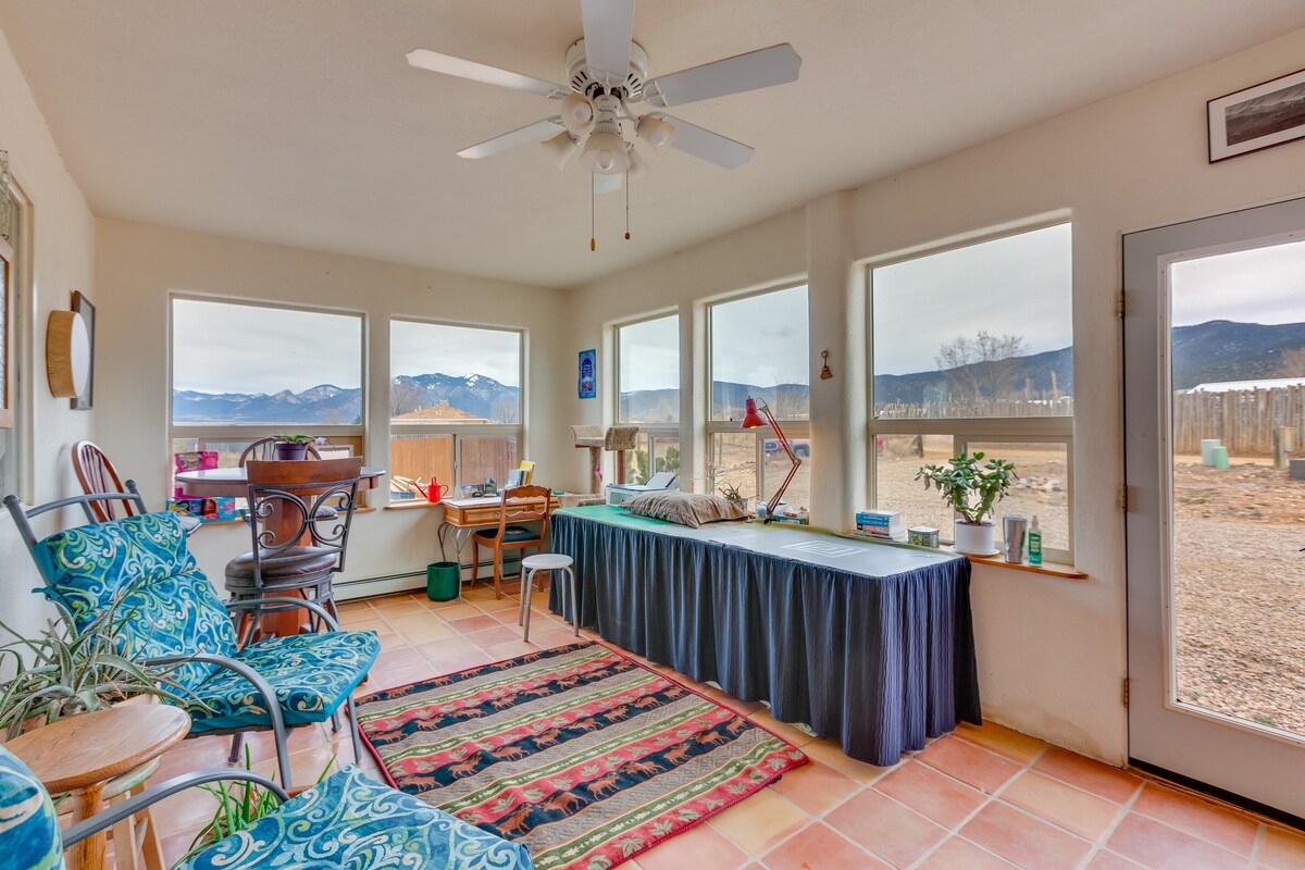 Ideally Located Taos Vacation Rental w/ Gas Grill