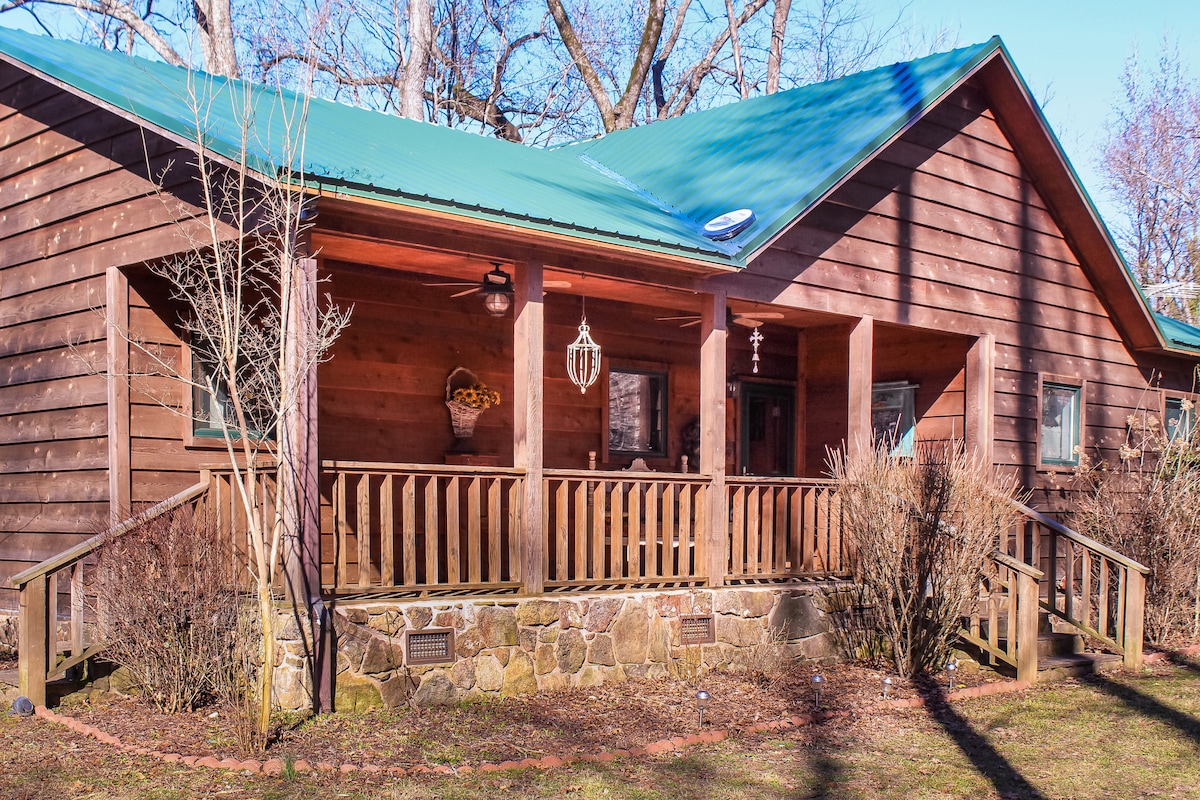 Reel Comfort Cabin ~ on the Little Red River