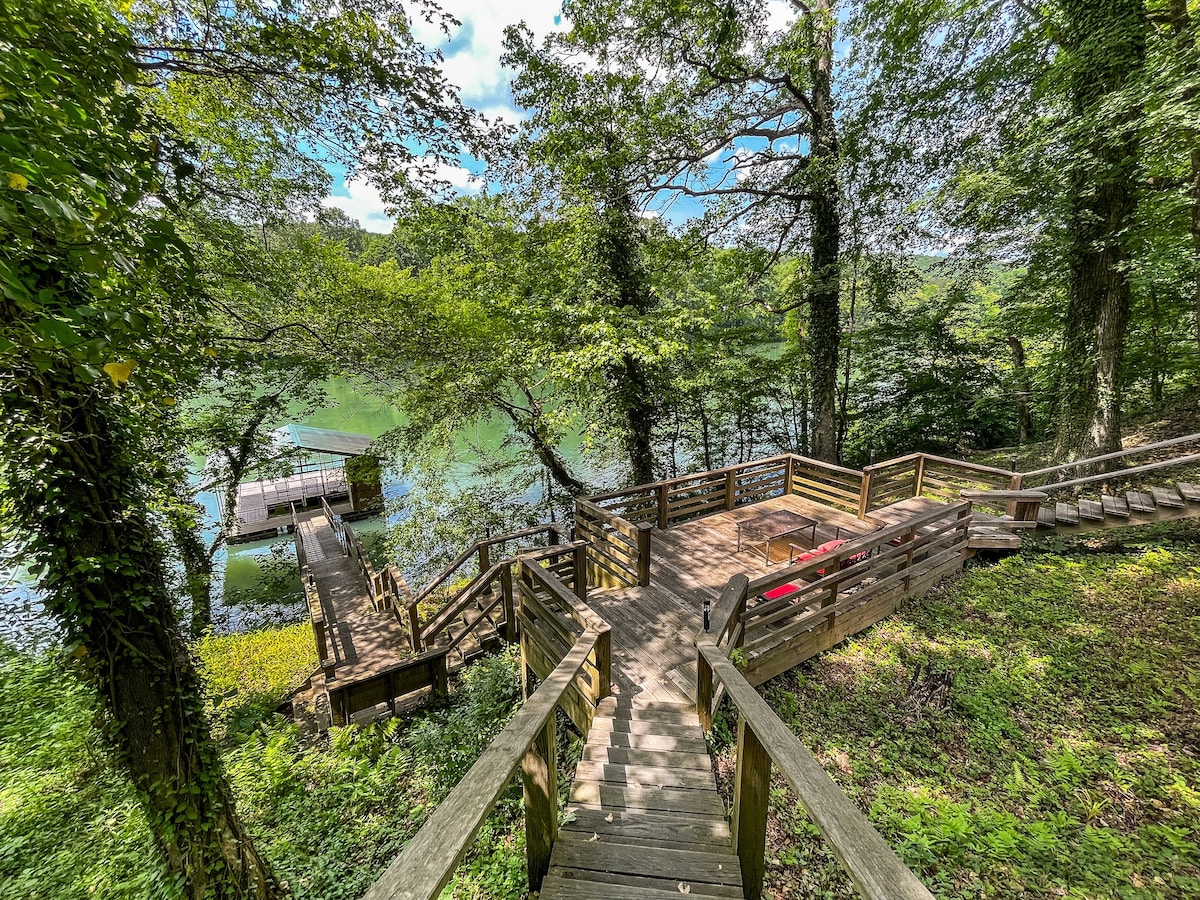 Reel Comfort Cabin ~ on the Little Red River