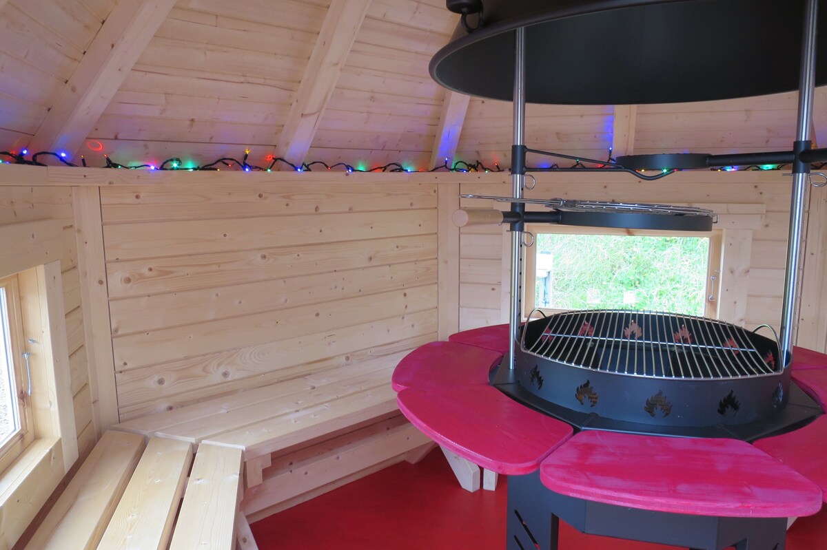 The Rowan Pod  - Hot Tub & BBQ hut