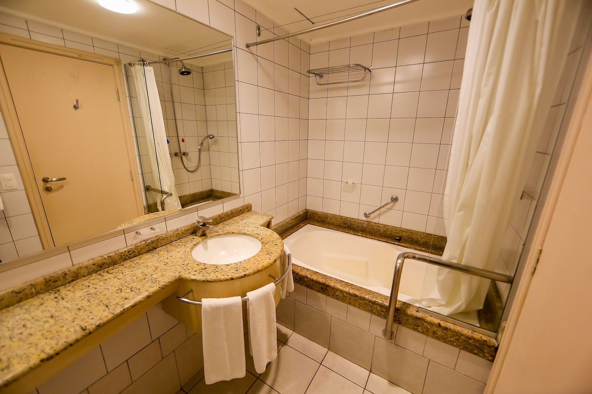JURERÉ海滩村庄综合游客-带浴缸的单间公寓，最多可入住3人