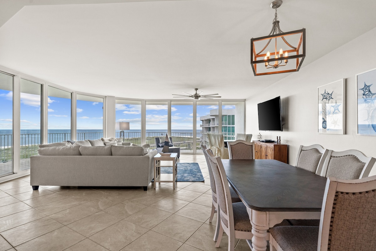 Gulfside Condo with Panoramic Views!