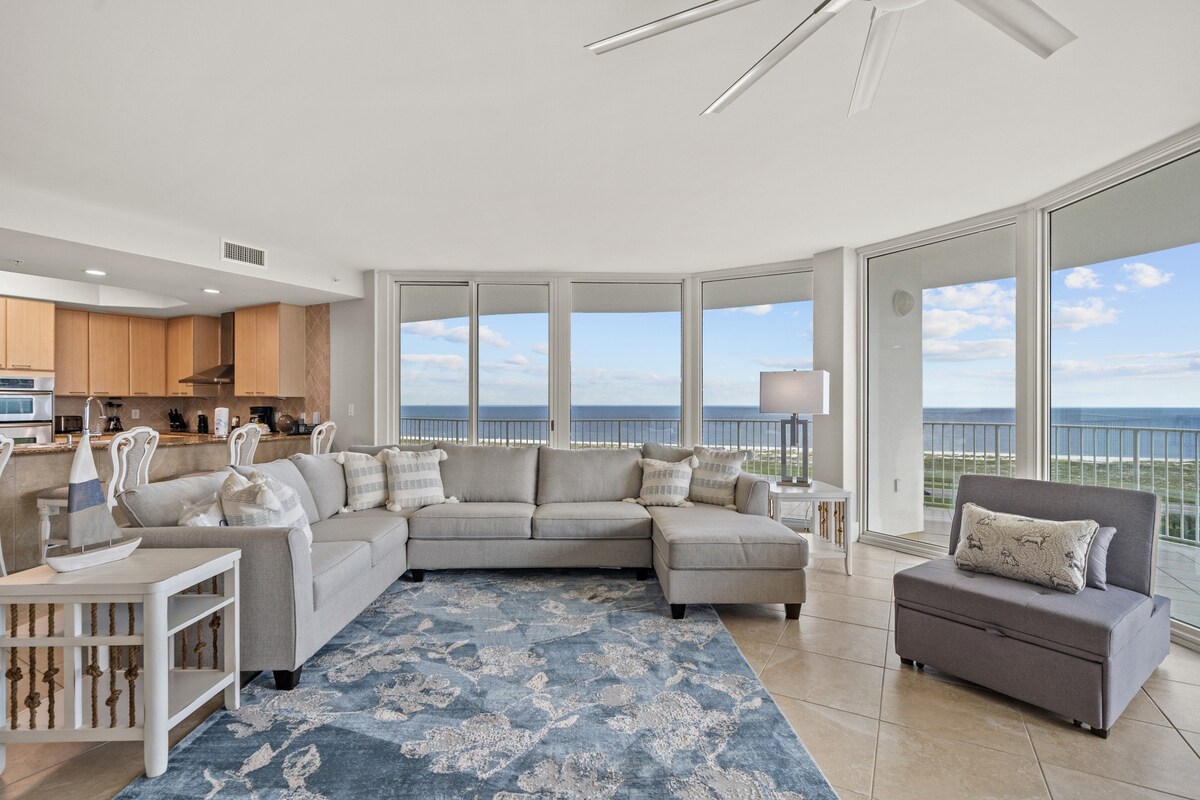 Gulfside Condo with Panoramic Views!