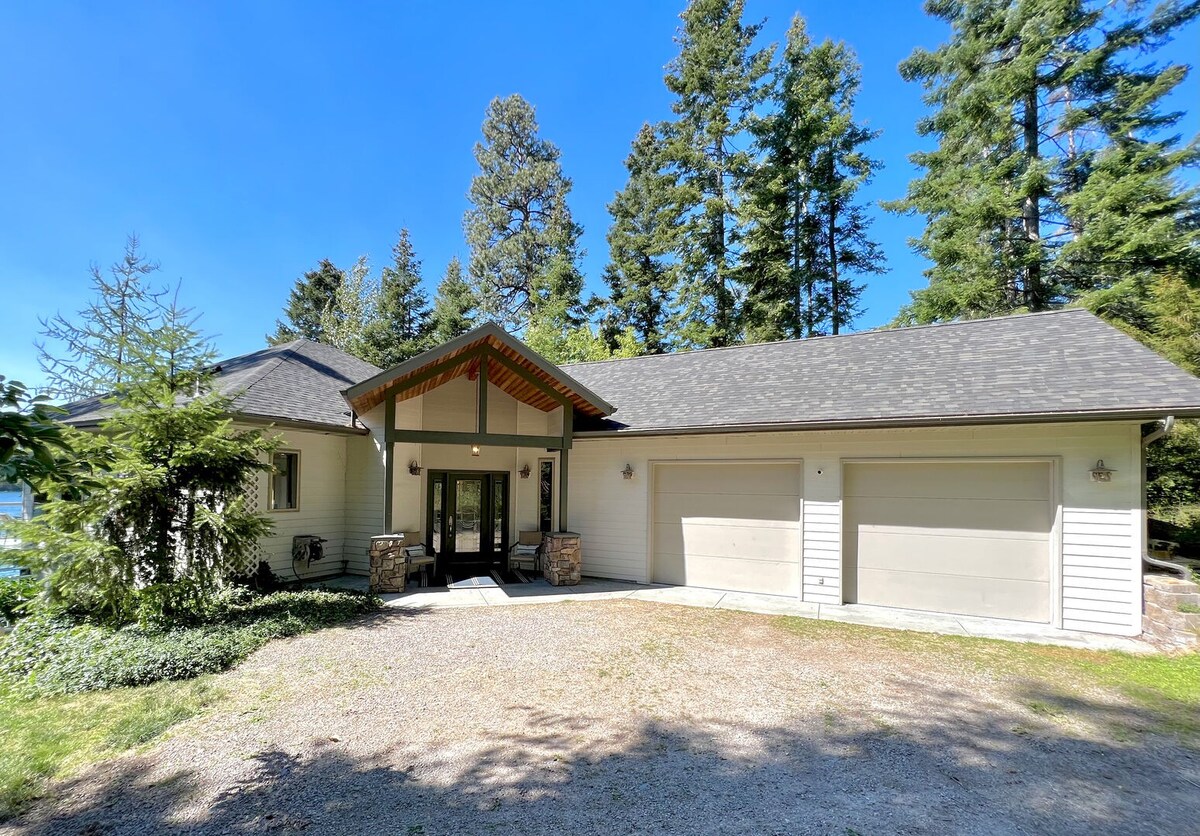 Yellow Bay Landing, Brilliant Flathead Lake Home