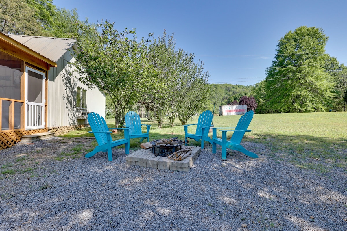 Guntersville Lake Home w/ Deck & Covered Boat Slip