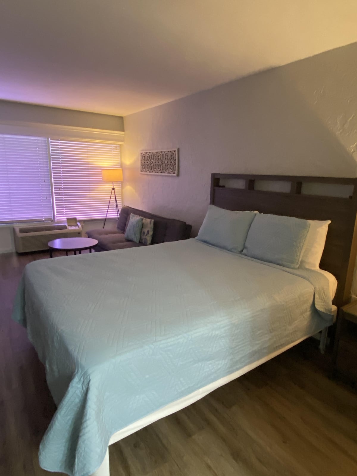 Bonita Beach Inn & Suites Queen 104