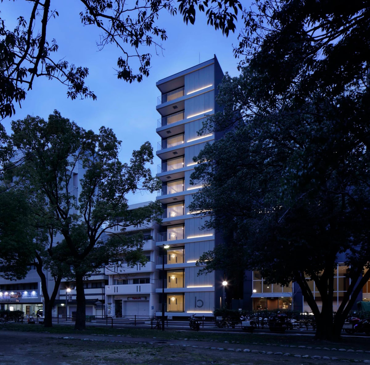 bhotel501大型公寓著名的广岛通（ Hiroshima Dori ） ，可容纳6人