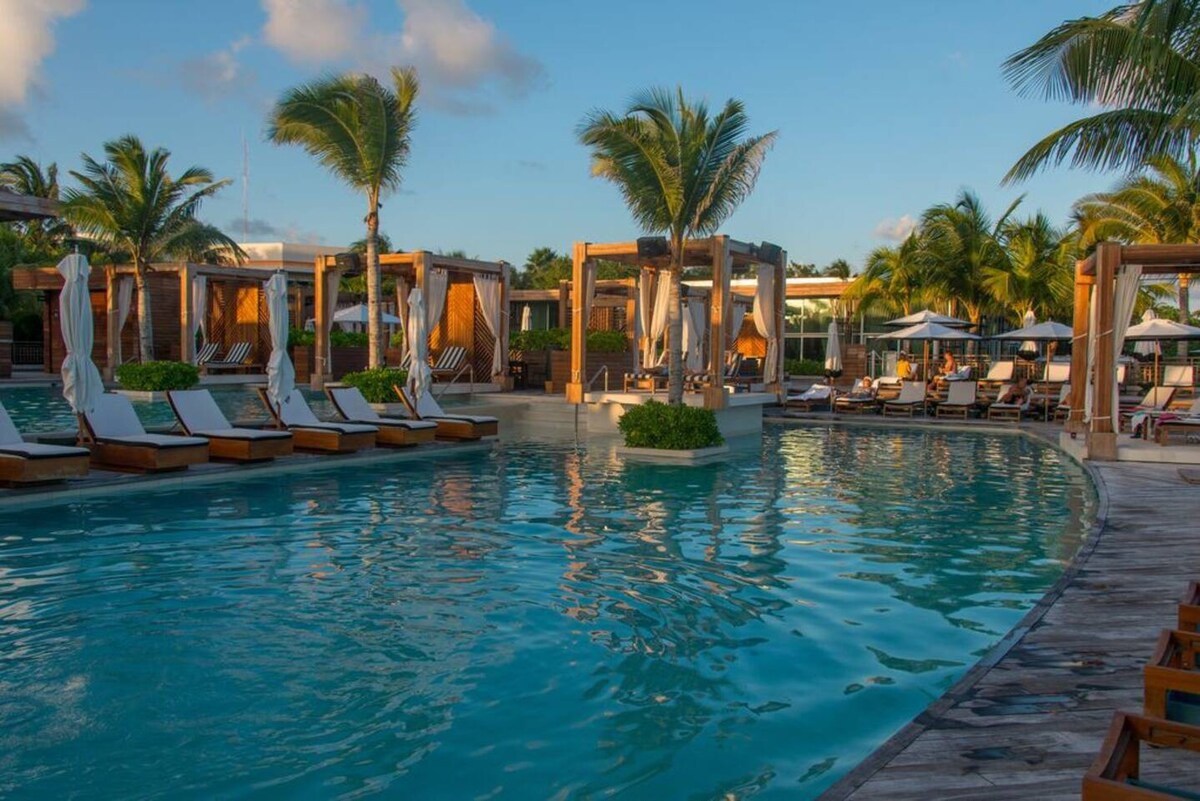 4BD Grand Luxxe: Oceanfront Resort in Riviera Maya