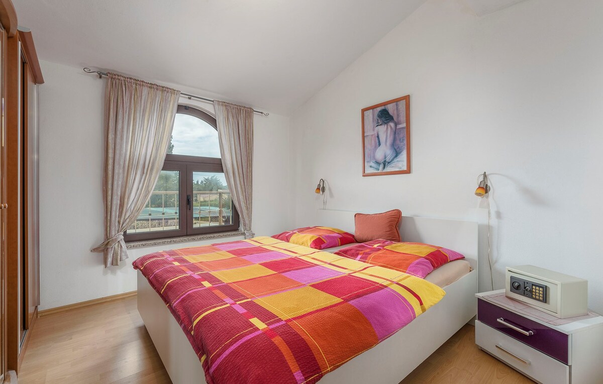 Tiha Luna - One-Bedroom Apartment A2