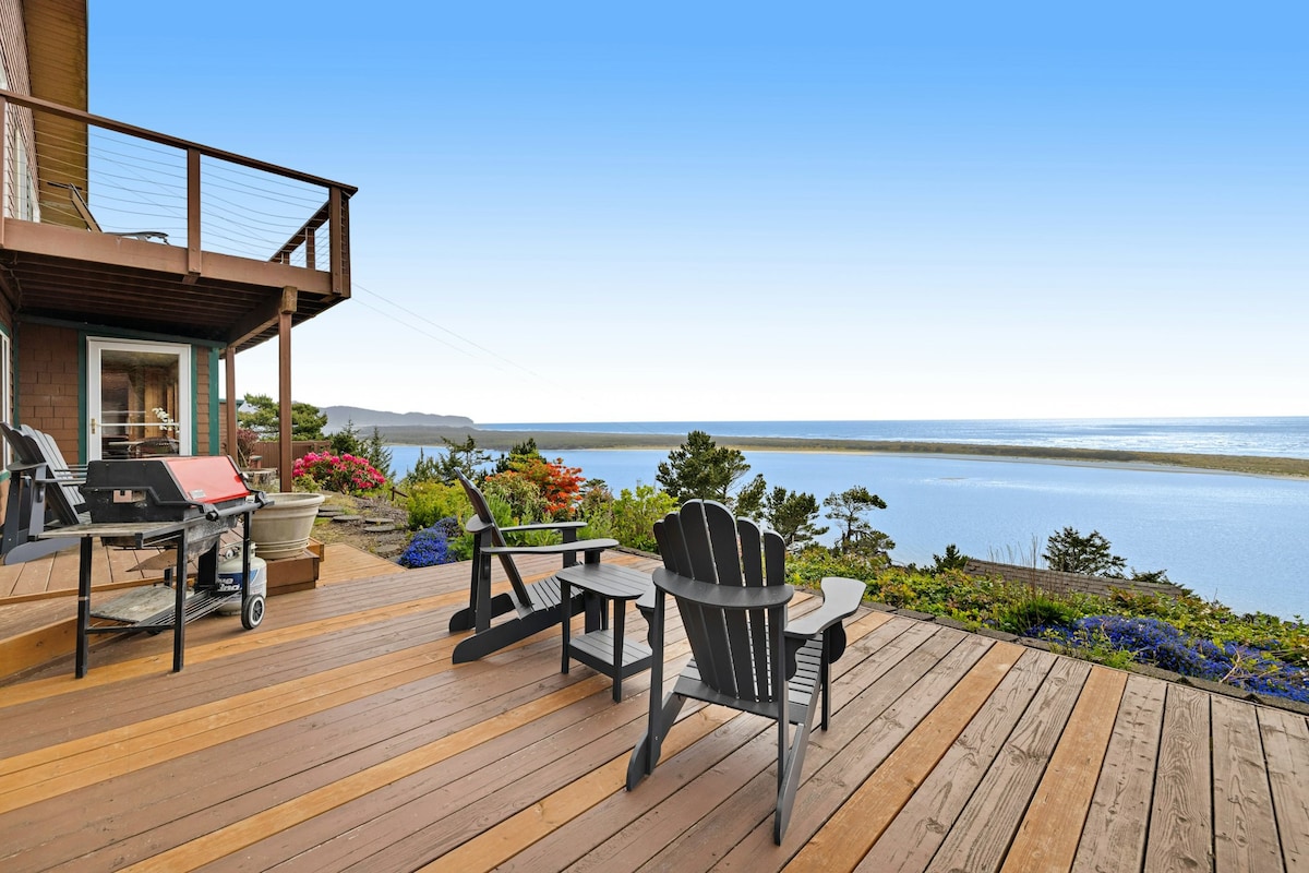 Dog-friendly 3BR with incredible ocean views