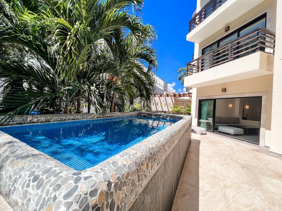 Amazing 2 bedrooms with private pool- Bali Style!