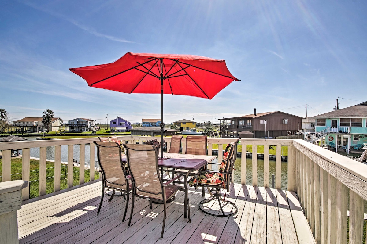 Waterfront Haven w/ Grill - 9 Mi to Surfside Beach