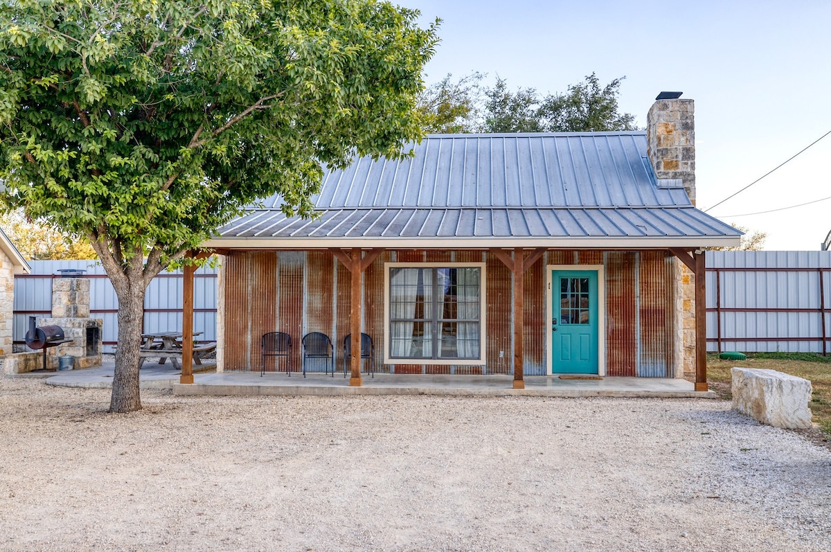 Cabins by the Frio River - River Rock Cabin #1