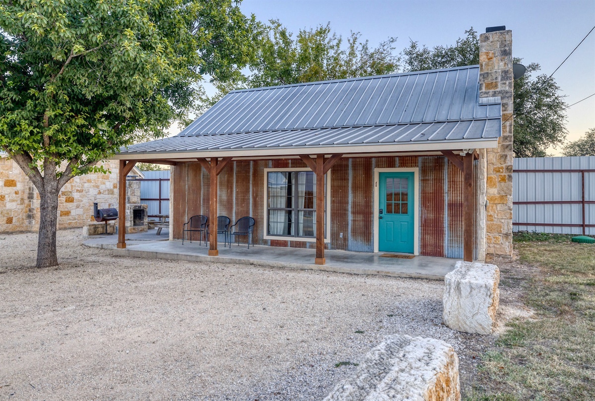 Cabins by the Frio River - River Rock Cabin #1