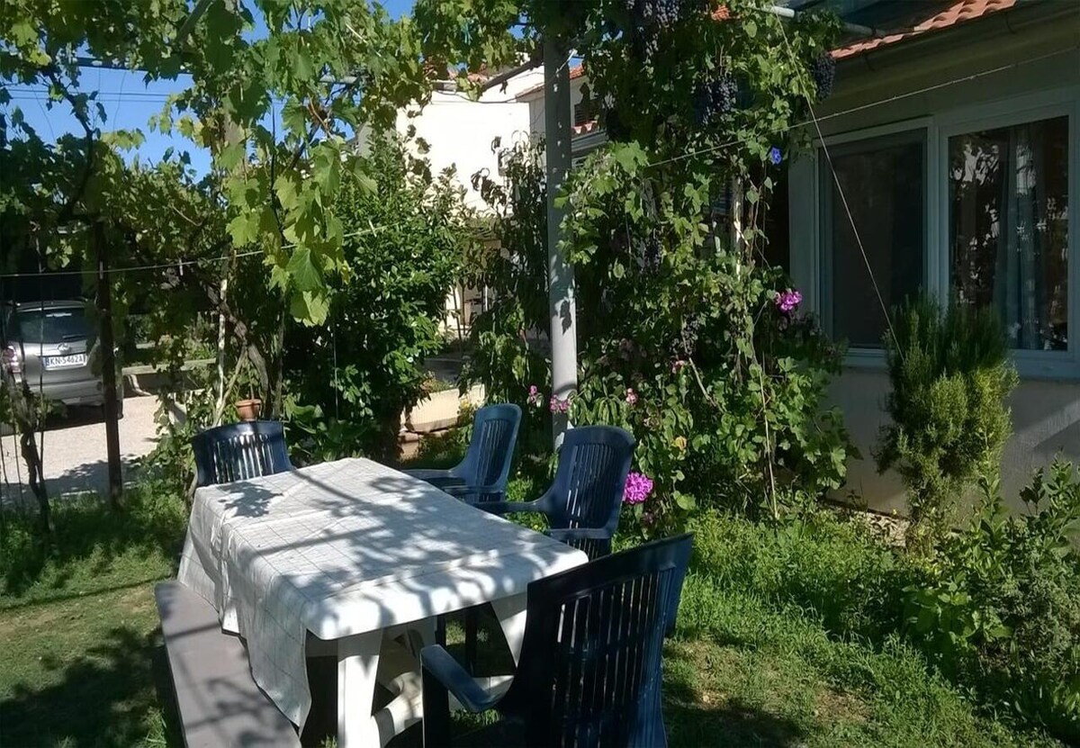 Apartment Marija - 100 m from beach