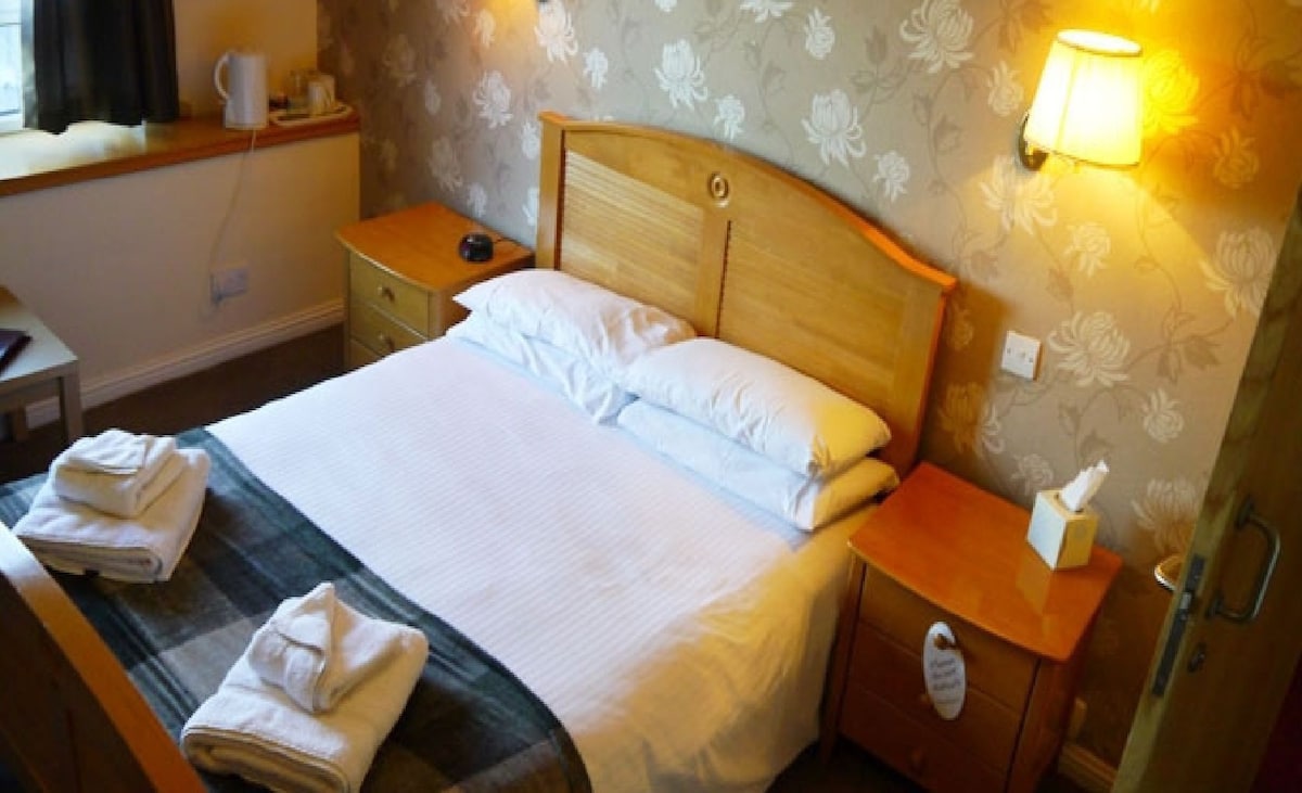 Double Room Standard Ensuite @Ban Car Hotel