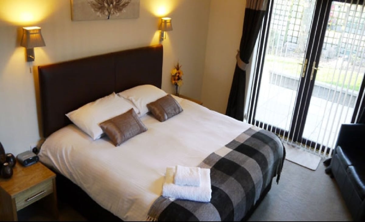 Double Room Standard Ensuite @Ban Car Hotel