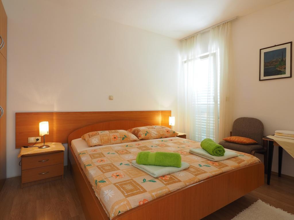 公寓和房间Eva Slano -带露台和海景的双卧室公寓（ Veliki ）