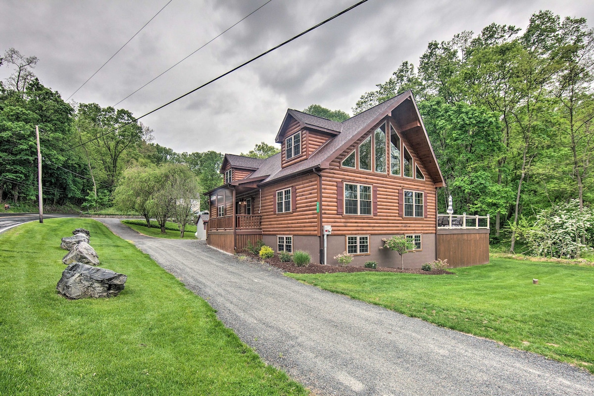 Pet-Friendly Lakeview Cabin w/ Hot Tub!